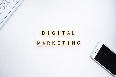 Bachelor marketing digital et communication